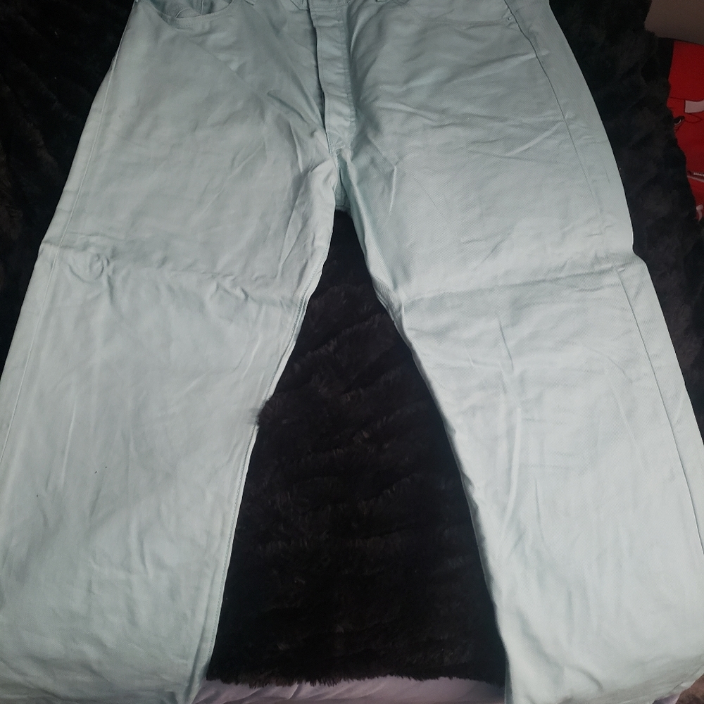 Levi jeans